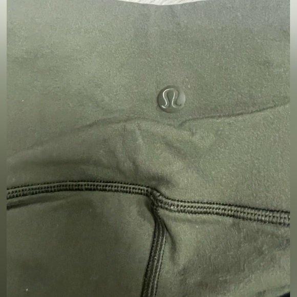 Lululemon olive leggings size 6 - Picture 2 of 4